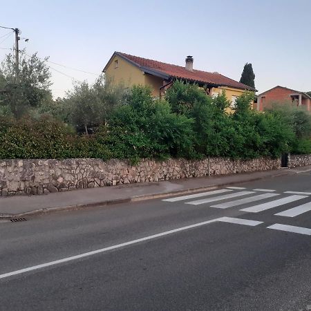 Apartmani Ljerka Malinska Exterior foto